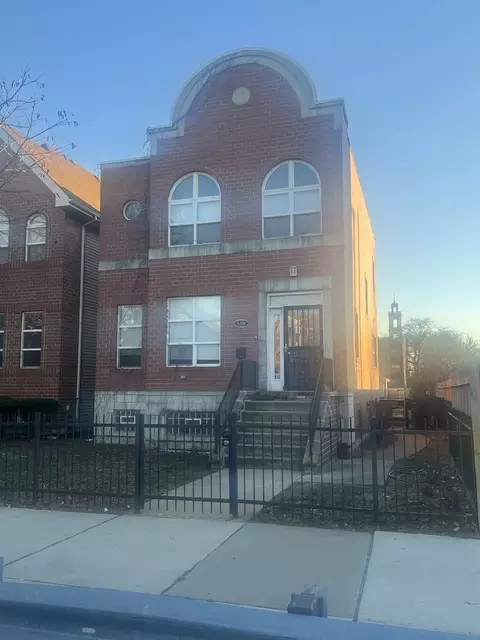 1201 E 63rd St, Chicago, IL 60637 photo 1