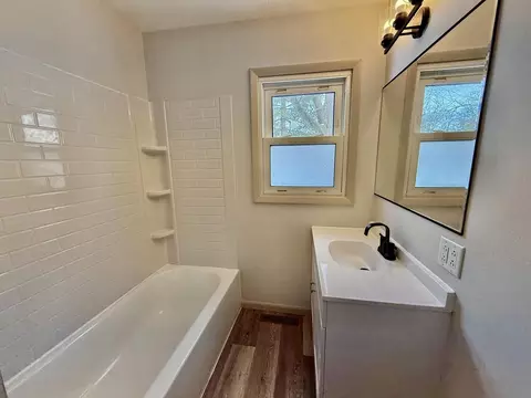 Bath - 281 E Sprague St, Bement, IL 61813 photo 2 of 3
