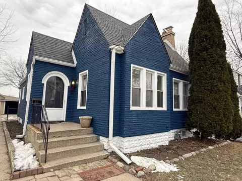 26 Keller Ave, Waukegan, IL 60085