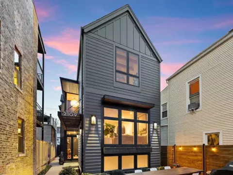 2109 W Montrose Ave, Chicago, IL 60618