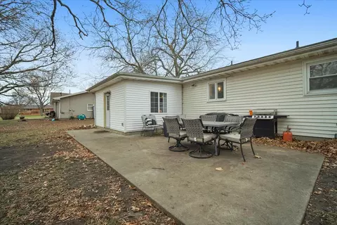 517 Sunrise Dr, Chenoa, IL 61726 photo 32