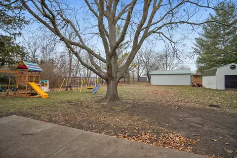 517 Sunrise Dr, Chenoa, IL 61726 photo 33