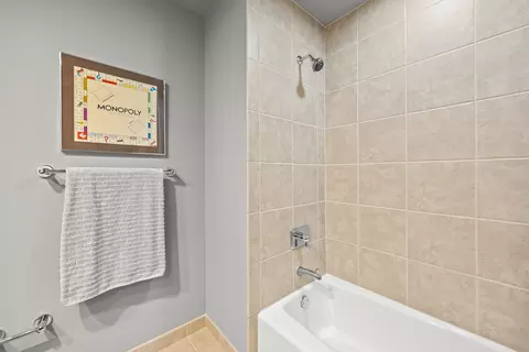 60 E Monroe St #5802, Chicago, IL 60603 photo 33