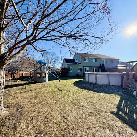 21 Weston Ct #21, South Elgin, IL 60177