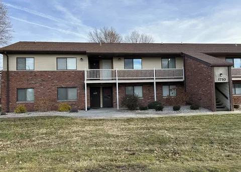 1710 Willow View Rd #3, Urbana, IL 61802