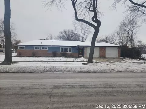 289 Westwood Dr, Park Forest, IL 60466