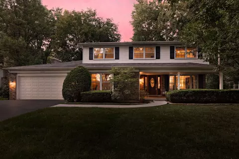 2 S501 Seneca Dr, Wheaton, IL 60189