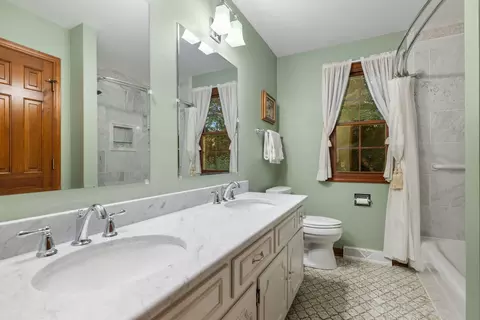 2 S501 Seneca Dr, Wheaton, IL 60189 photo 22