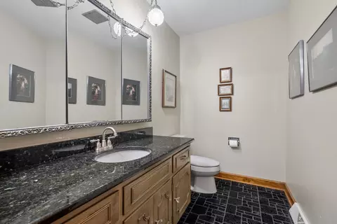 2 S501 Seneca Dr, Wheaton, IL 60189 photo 12