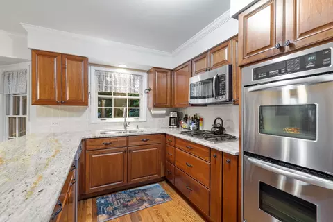 2 S501 Seneca Dr, Wheaton, IL 60189 photo 7