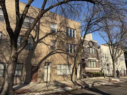 Exterior - 1114 W Polk St, Chicago, IL 60607 photo 3 of 3