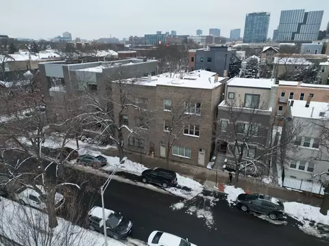 View/Area - 1114 W Polk St, Chicago, IL 60607 photo 1 of 1