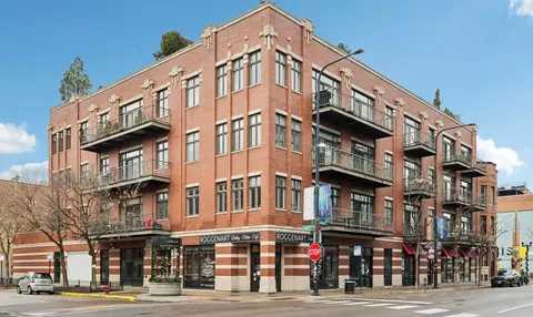 800 W Cornelia Ave #208, Chicago, IL 60657