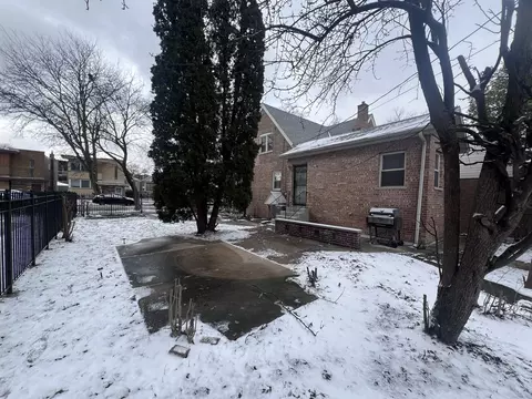 Exterior - 937 E 84th Pl, Chicago, IL 60619 photo 5 of 20