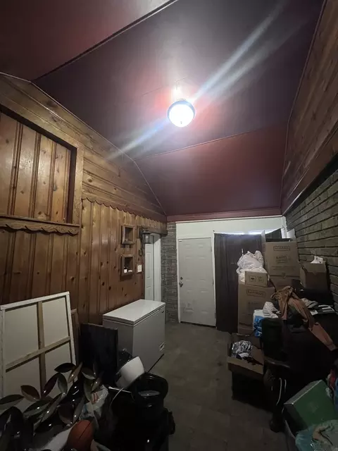 Entry Way - 937 E 84th Pl, Chicago, IL 60619 photo 6 of 6