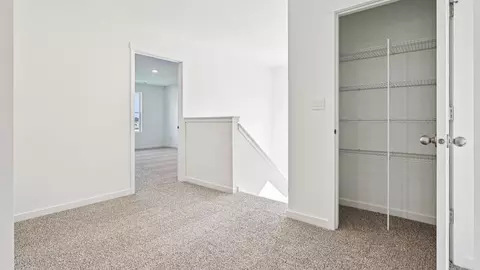 Entry Way - Undisclosed, Manhattan, IL 60442 photo 6 of 9