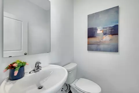 Bath - 375 Summit Cir, Lombard, IL 60148 photo 3 of 4