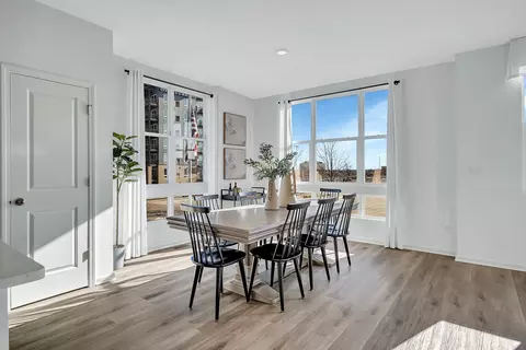 Dining - 375 Summit Cir, Lombard, IL 60148 photo 1 of 1