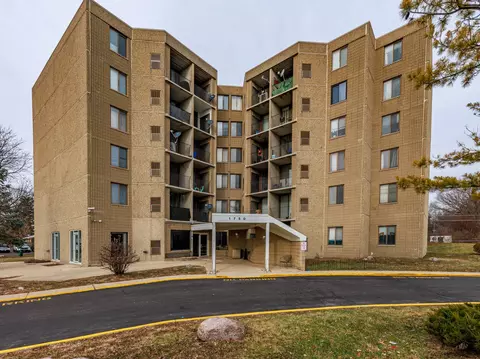 1750 N Marywood Ave #405, Aurora, IL 60505