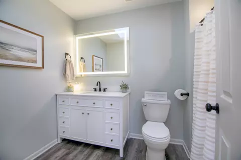 Bath - 1420 E Cap Cir, Bourbonnais, IL 60914 photo 4 of 6