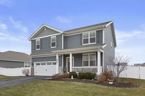 696 Kentshire Cir, Elgin, IL 60124