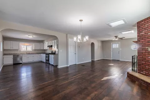 Living - 522 E 5th St, Kewanee, IL 61443 photo 5 of 5