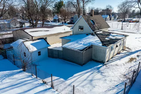 Exterior - 522 E 5th St, Kewanee, IL 61443 photo 3 of 3