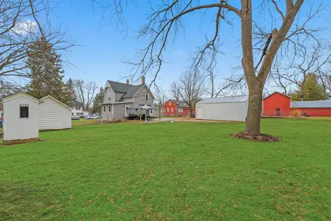 Exterior - 410 W Reader St, Elburn, IL 60119 photo 2 of 5