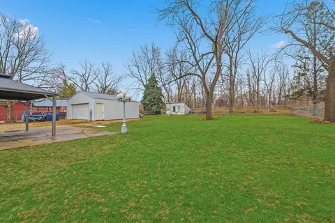 Exterior - 410 W Reader St, Elburn, IL 60119 photo 3 of 5