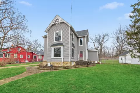 410 W Reader St, Elburn, IL 60119