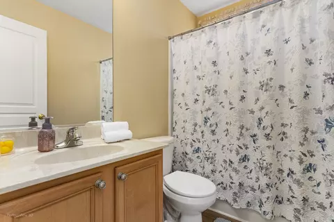Bath - 20524 Mcgilvray Dr, Crest Hill, IL 60403 photo 2 of 3