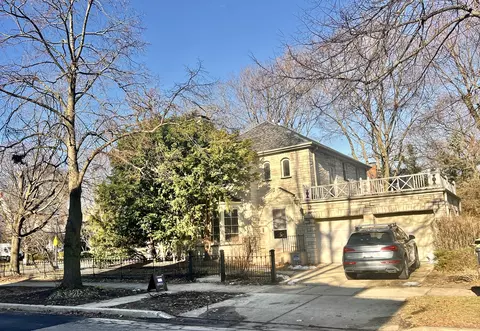 235 Burnham Pl, Evanston, IL 60202