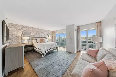 Bedroom - 100 E Huron St #4601, Chicago, IL 60611 photo 3 of 4