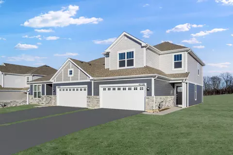 4228 Meadowridge Rd, Woodstock, IL 60098