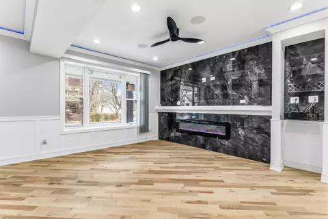Living - 9410 S Champlain Ave, Chicago, IL 60619 photo 1 of 7