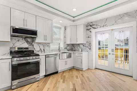 Kitchen - 9410 S Champlain Ave, Chicago, IL 60619 photo 4 of 6