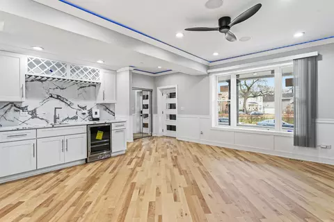 Living - 9410 S Champlain Ave, Chicago, IL 60619 photo 3 of 7