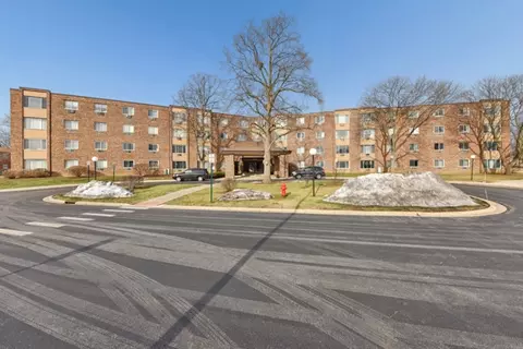1880 Bonnie Ln #416, Hoffman Estates, IL 60169
