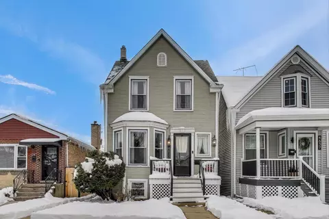 4633 W Grace St, Chicago, IL 60641
