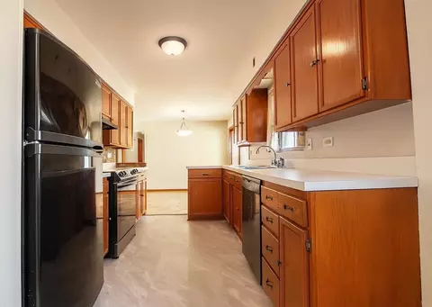Kitchen - 15547 Drexel Ave, Dolton, IL 60419 photo 2 of 3