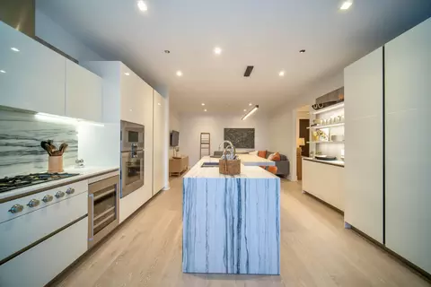 Kitchen - 363 E Wacker Dr #2706, Chicago, IL 60601 photo 1 of 1
