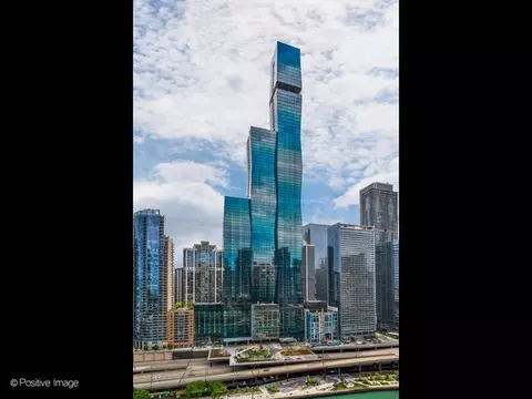 363 E Wacker Dr #2706, Chicago, IL 60601