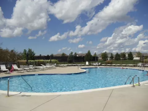 Exterior - 847 Cascade Falls Dr, Elgin, IL 60124 photo 3 of 3