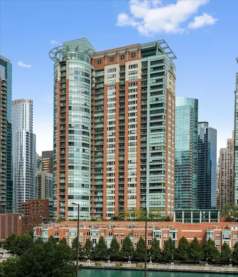 415 E North Water St #801, Chicago, IL 60611