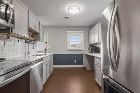 Kitchen - 800 Juniper Dr, Rantoul, IL 61866 photo 1 of 4