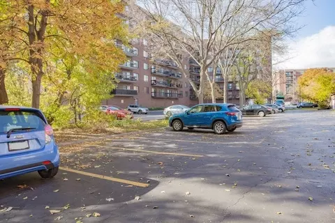 Exterior - 1685 Mill St #605, Des Plaines, IL 60016 photo 5 of 6