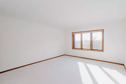 Bedroom - 1685 Mill St #605, Des Plaines, IL 60016 photo 3 of 3