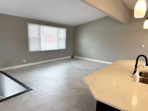 110 Hickory Ln, Morris, IL 60450 photo 7