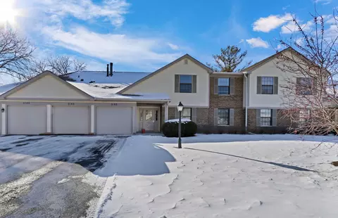 5140 Coventry Ln #9-A-2, Gurnee, IL 60031