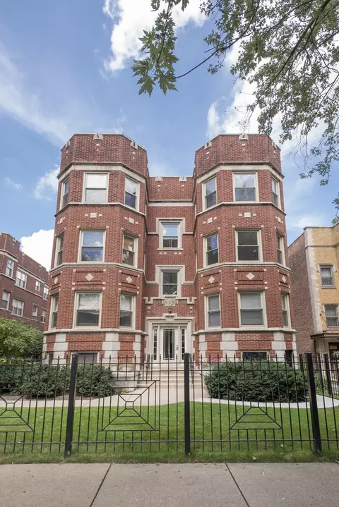 Undisclosed, Chicago, IL 60626